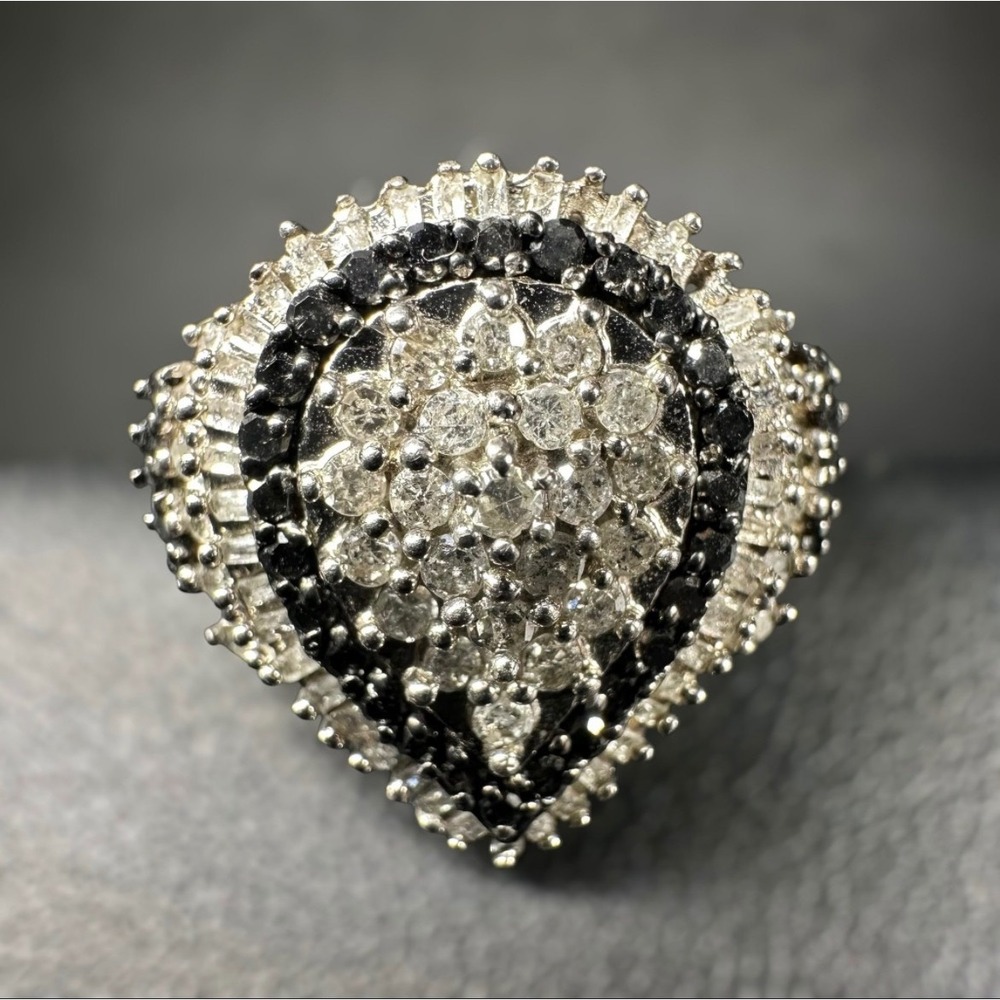 Sterling Silver Pear Shape Black and White Stone Cluster Cocktail Ring Size 6.75